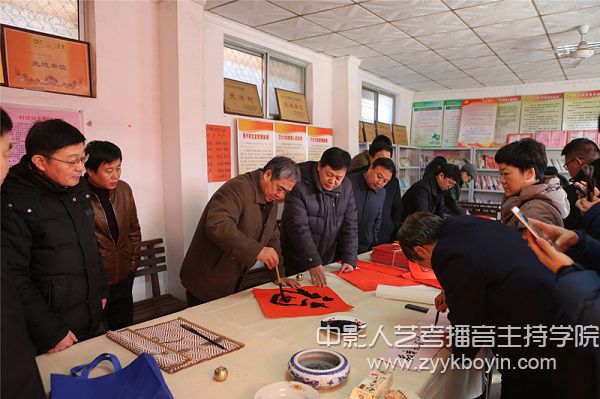 山東藝術學院“迎新年，送春聯”文化惠民活動.jpg