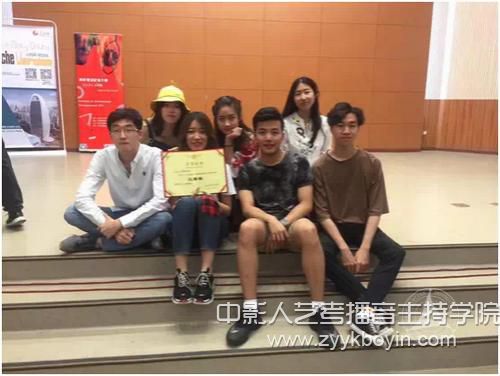 中傳學子在“人民網”高校德語配音大賽中獲三等獎.jpg