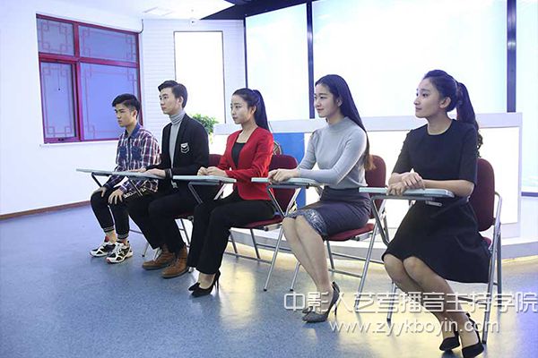 中影人藝考播音主持培訓課堂