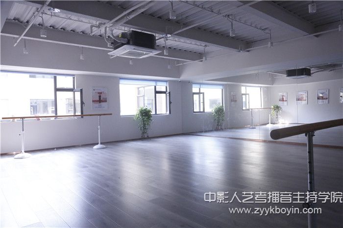 中影人播音主持教室