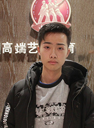 學員